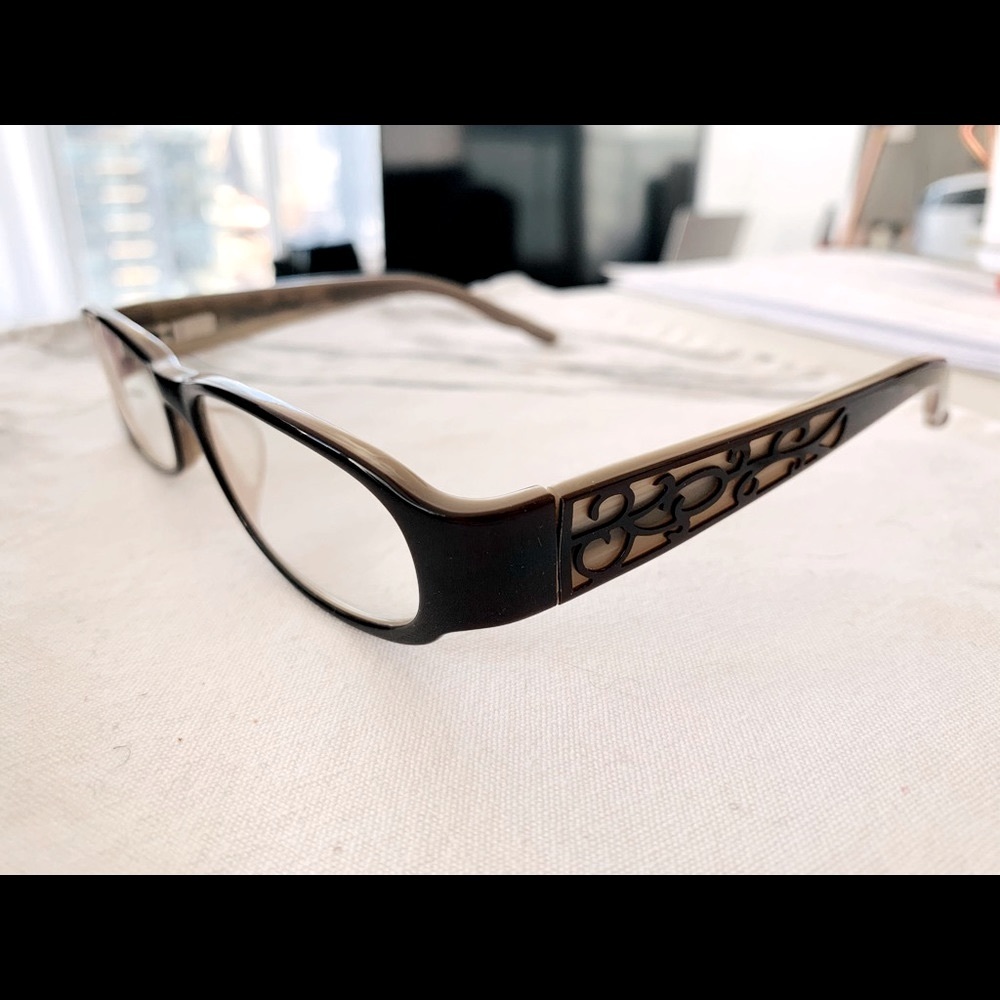 Oscar de la Renta eyeglasses frame